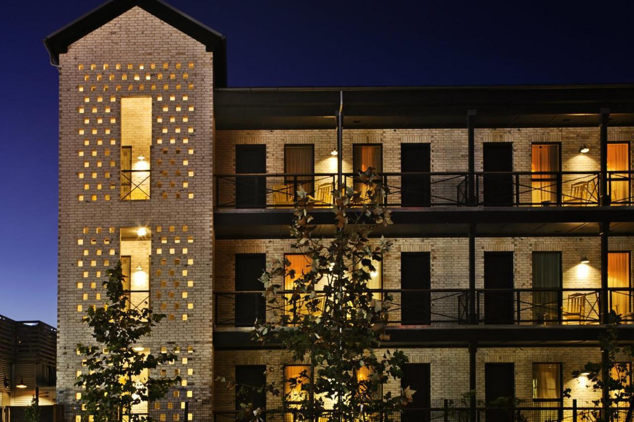 Cavalry Court, By Valencia Hotel Collection Колледж-Стейшен Екстер'єр фото